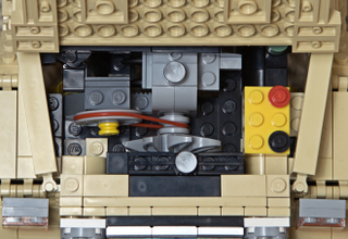 Illustration for article titled This Expertly Detailed Lego Land Cruiser Could Become An Official Kit!